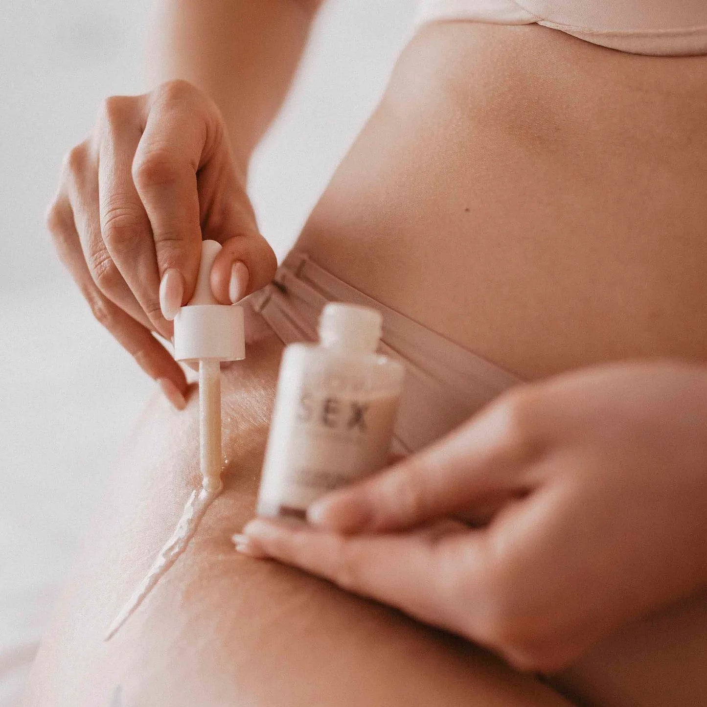 Dry-touch Intimate Shimmer Oil